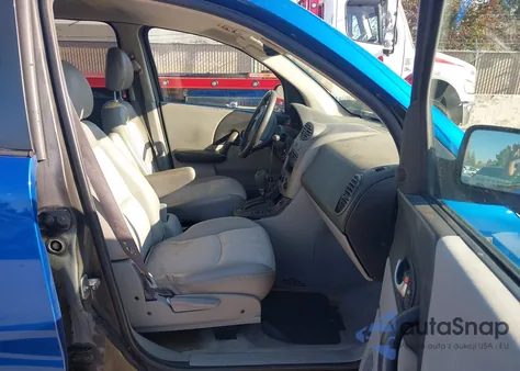 2004 Saturn Vue V6 z USA, uszkodzony, nr VIN 5GZCZ534X4S838950